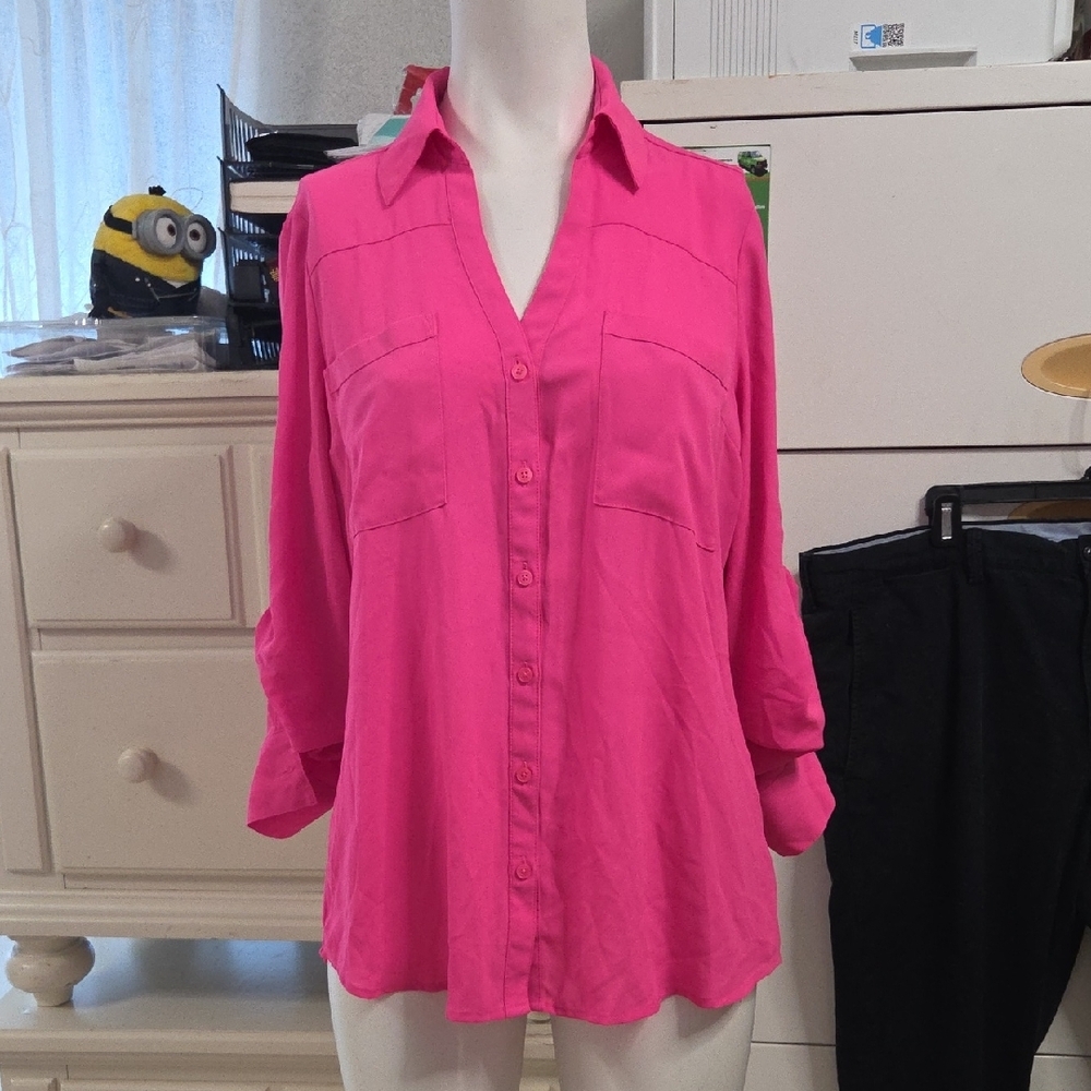 Express Pink Button-Up Blouse Women’s Medium Polyester Casual Office Top